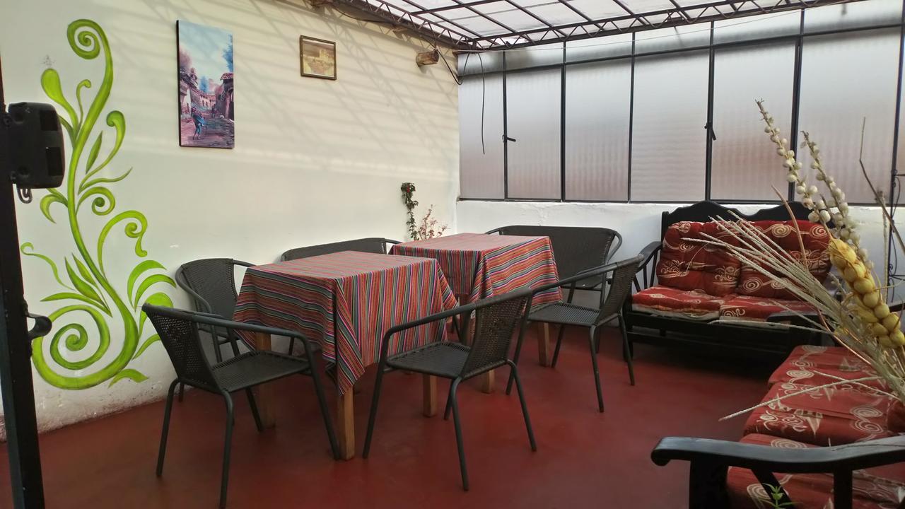 Tuku Wasi Hostel Cusco Bagian luar foto